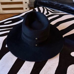Janessa Leone black hat